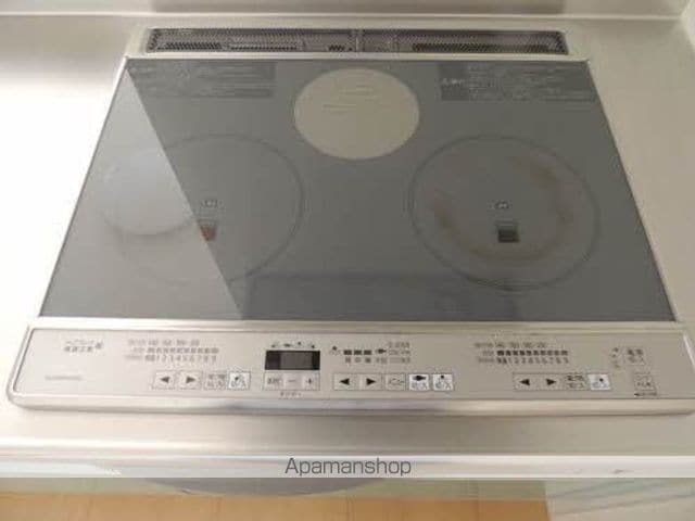コンパウンド ファイブの内装写真