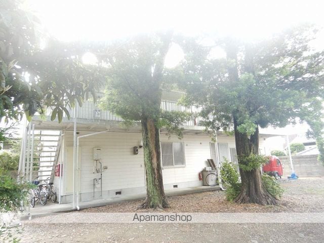 万年山ハイツの外観写真