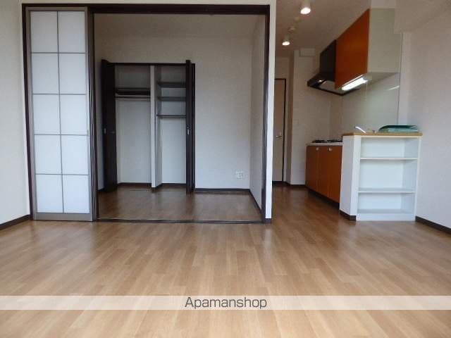 アーバンフラッツ西中島の内装写真