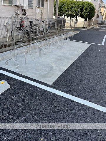 サン・サンスプリングの玄関写真