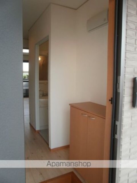 和歌山県海南市岡田[1K/26.93m2]の玄関