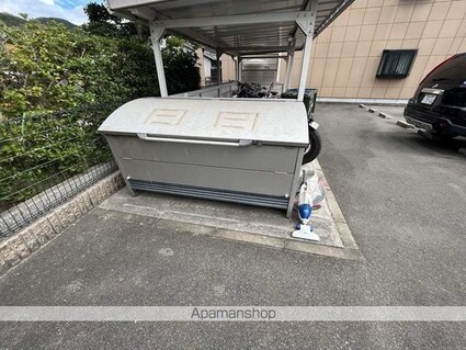 ニコ泉[2LDK/58.32m2]の共用部2