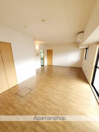 ドミール田端[1LDK/60.56m2]のリビング・居間