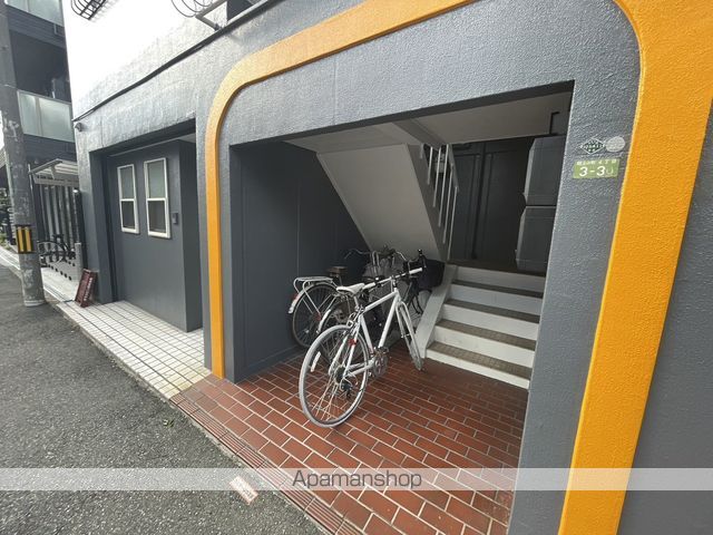 第1ヒルハイツの玄関写真
