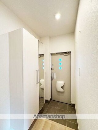 セレニティ　コートⅠ[1LDK/44.7m2]の玄関