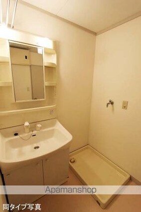 東京都新宿区上落合２丁目[2LDK/72.64m2]の内装2