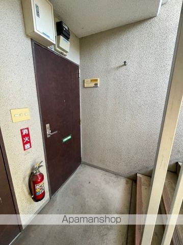 リージェント北本庄の玄関写真