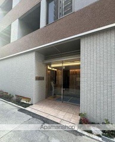 ウィステリア エス 上野の玄関写真