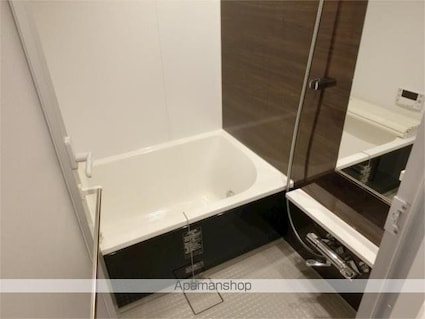 ＺＯＯＭ新宿西落合[2K/30.42m2]のバス