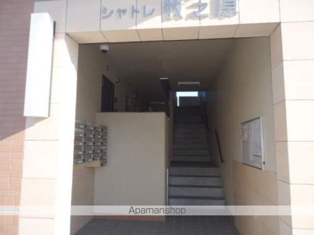 シャトレ牧之原の玄関写真
