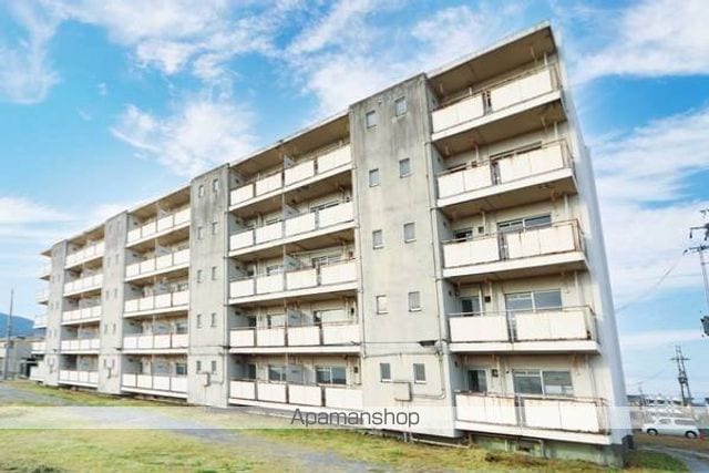 ビレッジハウス池田2号棟の玄関写真