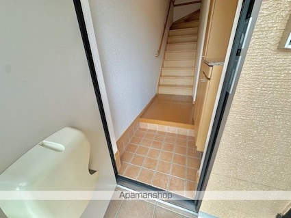 トゥー・ル・モンド[2LDK/61.74m2]の玄関