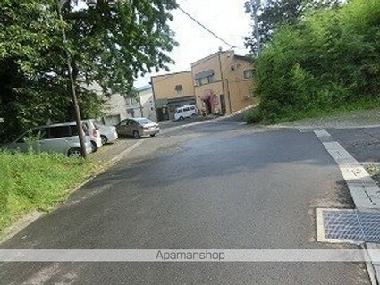 タウンコート・エミ[1LDK/35m2]の周辺9