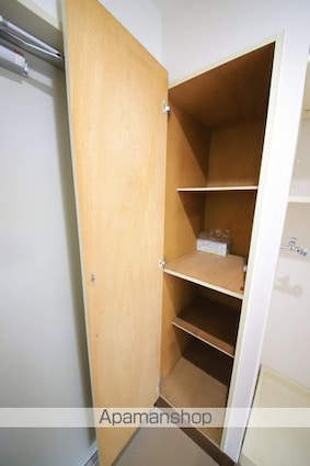 リヴィエール鶴牧[1R/18m2]の内装