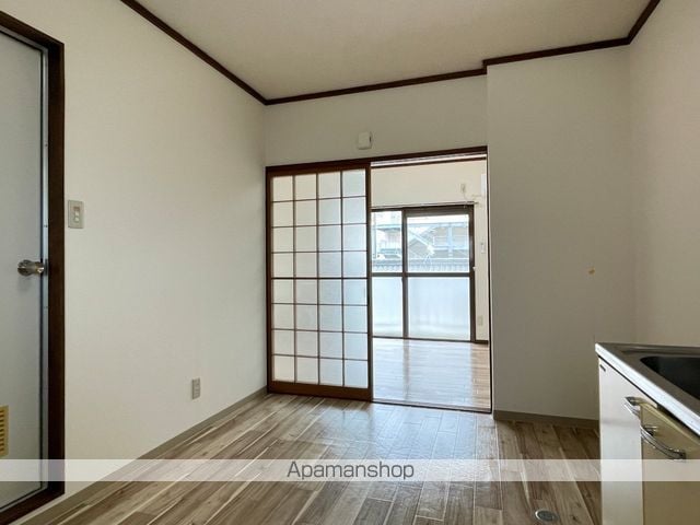 ロイヤルシングルの内装写真