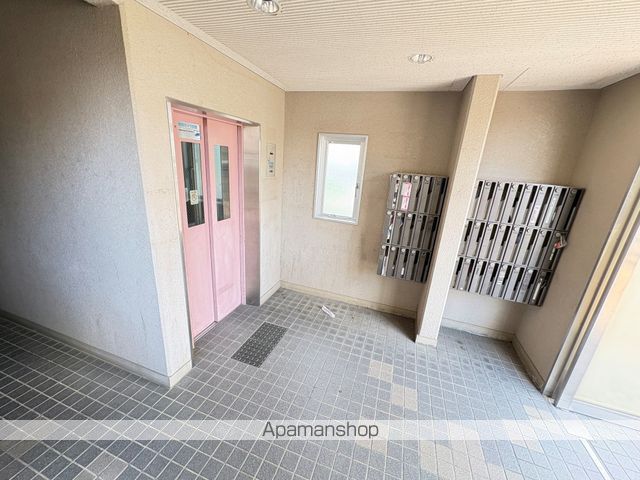 アフロディ布市の玄関写真