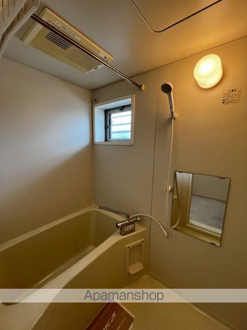 レセンテ東新町の内装写真