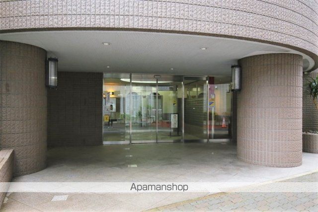 カーサ大井町の玄関写真