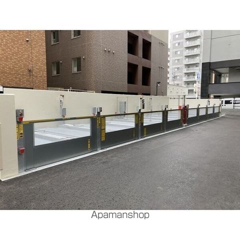 プレイス知事公館前の内装写真