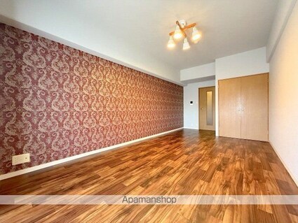 アルティメイトｂｕｉｌｄｉｎｇ．楠木[1K/27.37m2]のリビング・居間