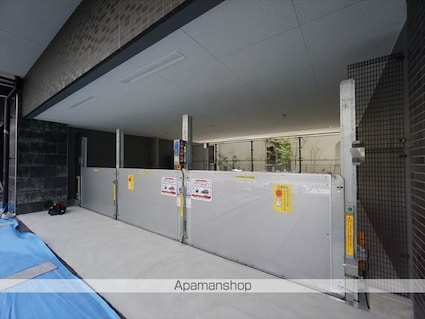 プレサンス名古屋ルクソリア[1K/21.09m2]の駐車場