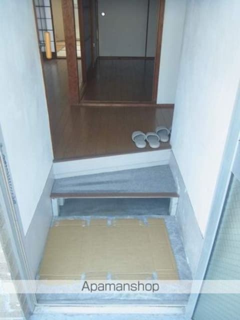 和歌山県和歌山市延時[2K/32.4m2]の玄関