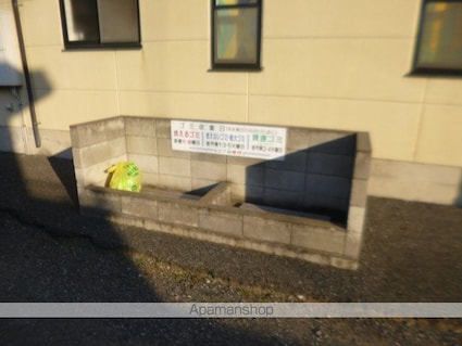 レジア和[2LDK/50.5m2]の共用部1