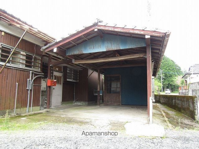 小林市 1階建 築53年の外観写真