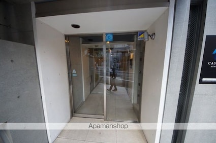 東京都渋谷区桜丘町[1K/23.96m2]のエントランス2