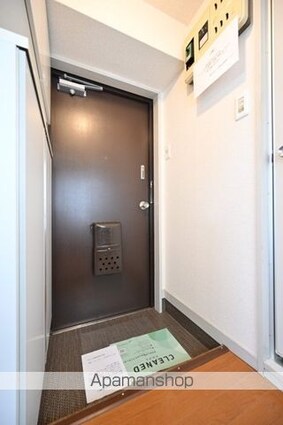 東京都三鷹市下連雀４丁目[1K/26.03m2]の玄関1