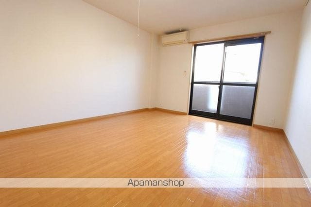 フォブール林町の内装写真