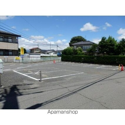 メゾーネ・ハナムラ[2DK/43.69m2]の駐車場