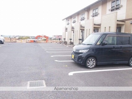 Ｃｉｅｌｏ　Ａ[2LDK/57.2m2]の駐車場