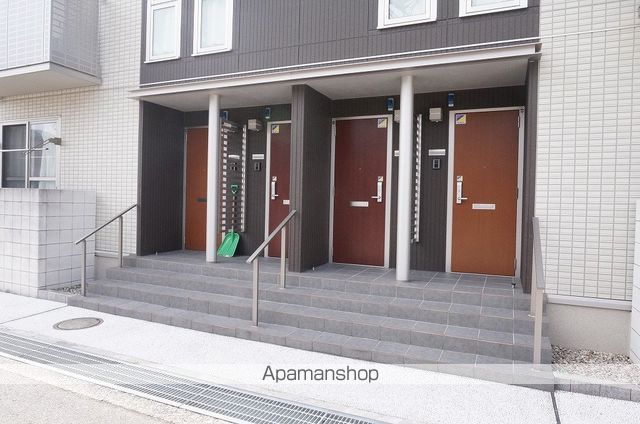 セレナーデの玄関写真