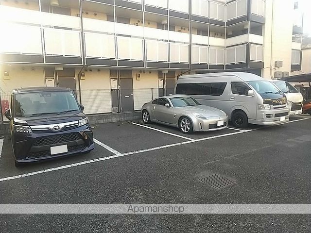 レオパレス美行[1K/26.08m2]の駐車場1