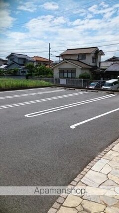グラースメゾンＢ[2LDK/58.33m2]の駐車場2
