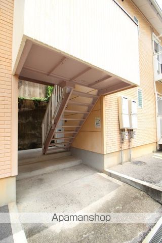 ヴェリタスBの玄関写真