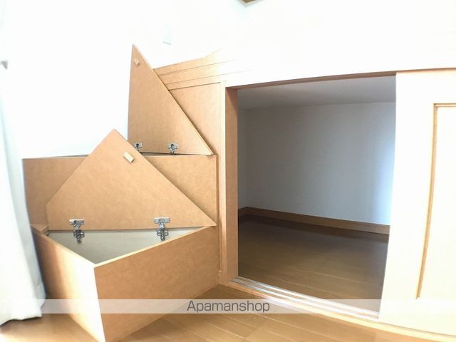レオパレスK Reveの内装写真
