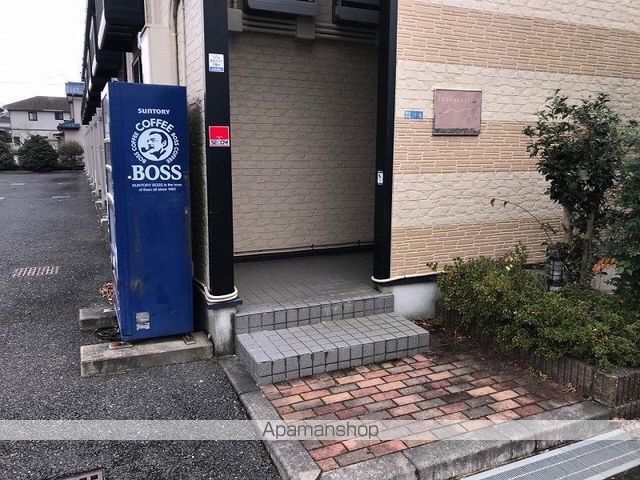レオパレスPOLARISの玄関写真