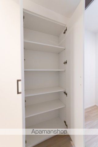 プラウドフラット文京千駄木[1LDK/45.37m2]の収納