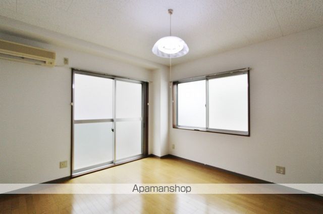 フレグランス沖洲の内装写真