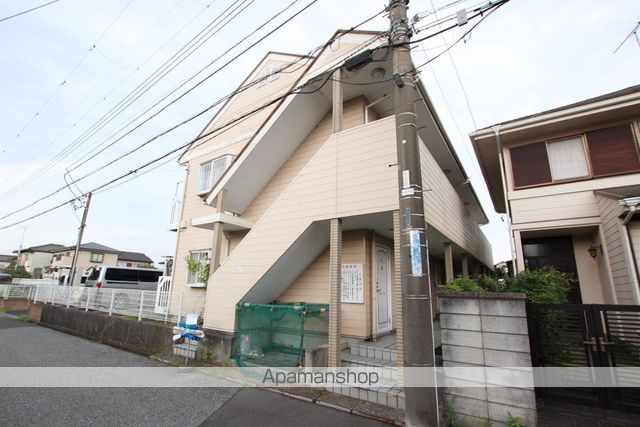 国吉マンションの外観写真