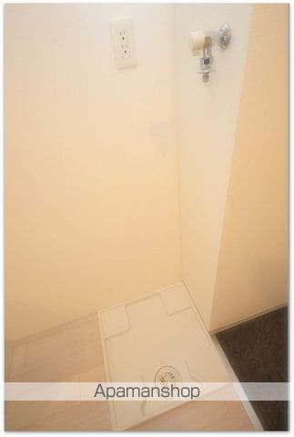FORREALIZE弁天町CROSSの内装写真