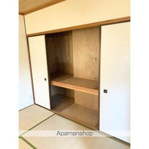 メゾンワタナベの内装写真
