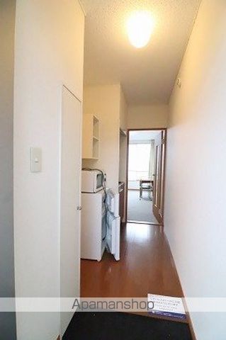 レオパレスパテル[1K/23.18m2]の玄関