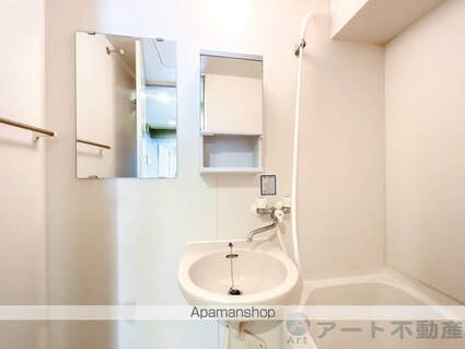 日正山越ハイツ１[1R/29.7m2]の洗面所