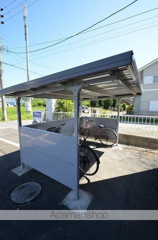 鈴木ハイツの玄関写真