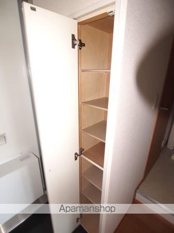 レオパレスグルヌーユの内装写真