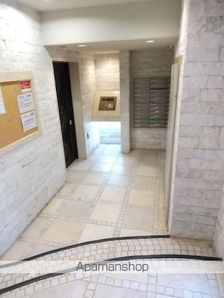 東京都新宿区上落合３丁目[1R/18.56m2]のロビー