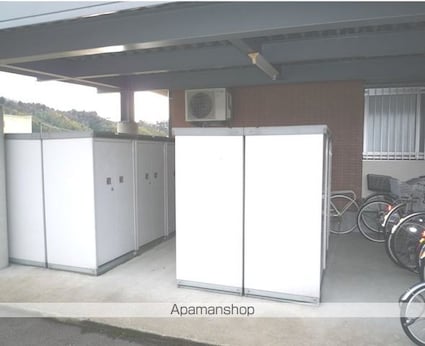 カーサコスタリオ[3LDK/69.3m2]の共用部1